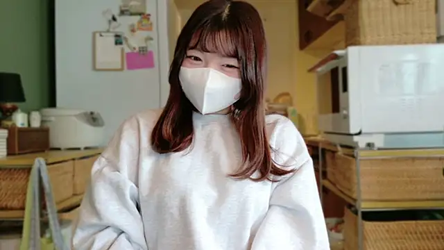  Yui  online show from November 2025 03:18:02 AM