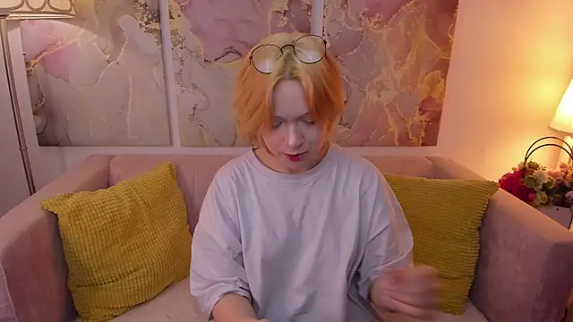 fiamoory online show from January 2025 06:00:01 AM