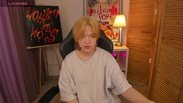 fiamoory online show from January 2025 07:35:02 AM