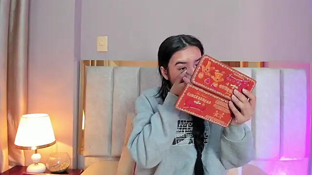 LaraGoldd online show from February 2026 12:36:01 AM