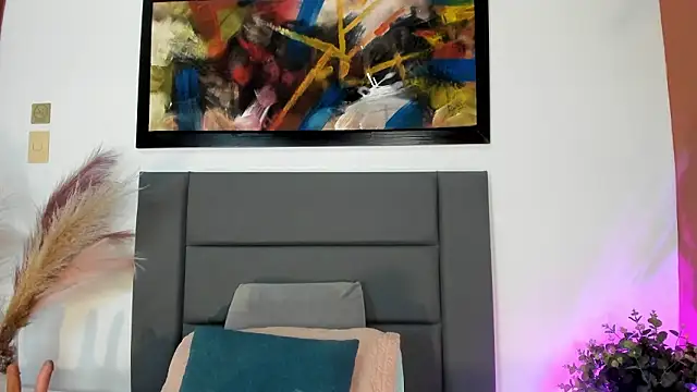 LaraGoldd online show from March 2026 12:42:02 PM