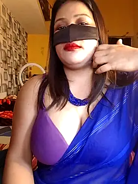 Snapshot of Radhikadavi879 chatting on January 2026 05:13:02 AM Radhikadavi879 online show from January 2026 05:13:02 AM