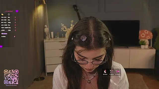 Snapshot of FlairEdgin chatting on November 2025 07:23:02 PM FlairEdgin online show from November 2025 07:23:02 PM