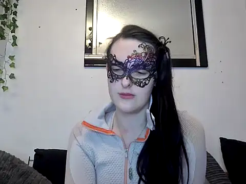 LexiSnowUK online show from January 2025 09:27:01 AM