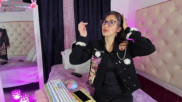 Snapshot of _jade_white_ chatting on March 2025 12:22:02 PM jade white online show from March 2025 12:22:02 PM