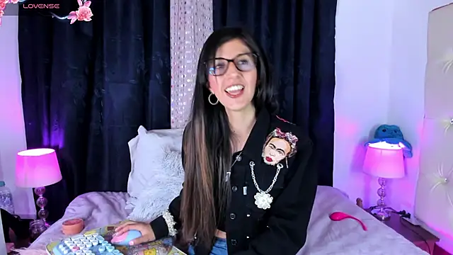 Snapshot of _jade_white_ chatting on March 2025 12:36:02 PM jade white online show from March 2025 12:36:02 PM