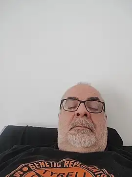 Satiro Sevilla online show from April 2026 07:25:02 AM