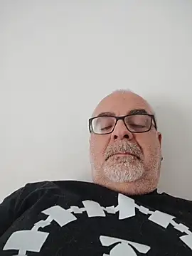 Satiro Sevilla online show from May 2026 06:13:02 PM
