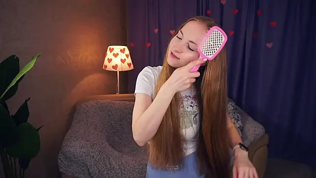 EsmaCarll online show from March 2025 08:21:02 PM