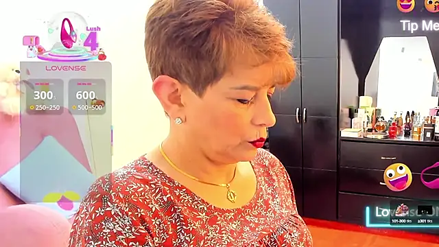 Angelina Stone 65 online show from September 2025 01:32:01 PM