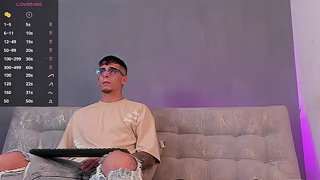 iamcamiloo  online show from January 2025 10:46:01 PM