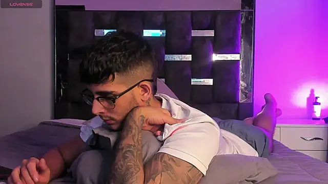 iamcamiloo  online show from March 2025 07:30:01 AM