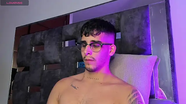 iamcamiloo  online show from March 2025 03:52:02 AM