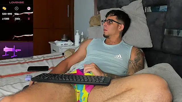 iamcamiloo  online show from September 2025 05:31:01 AM