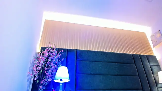 Snapshot of NaomyBaez chatting on December 2024 03:27:01 PM NaomyBaez online show from December 2024 03:27:01 PM