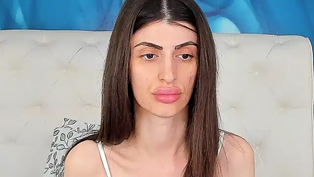SkinnyDolly online show from May 2026 02:31:02 AM