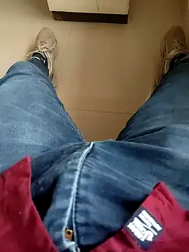 Snapshot of MrNick74 chatting on December 2025 12:22:02 PM MrNick74 online show from December 2025 12:22:02 PM