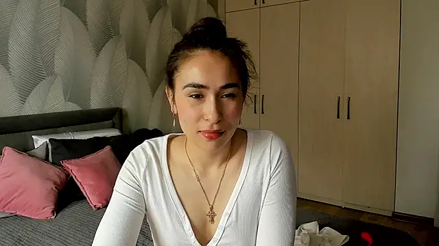 Bambiii bby online show from May 2026 05:15:01 AM