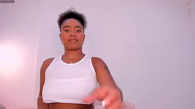 Abril Storm online show from September 2025 09:05:02 PM