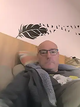 bogland33 online show from November 2025 07:59:01 PM