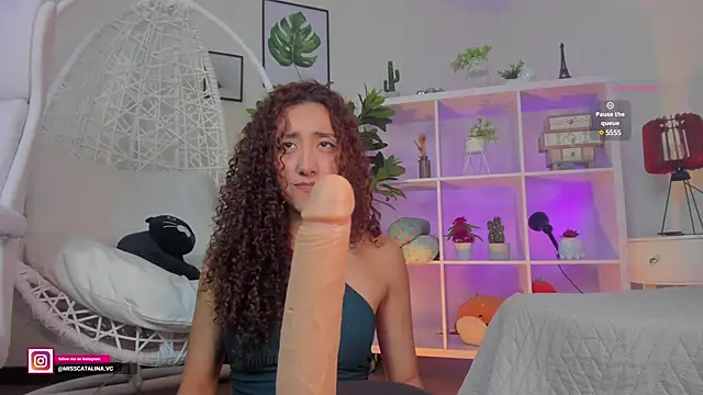 miss catalinaa online show from January 2025 02:46:01 PM