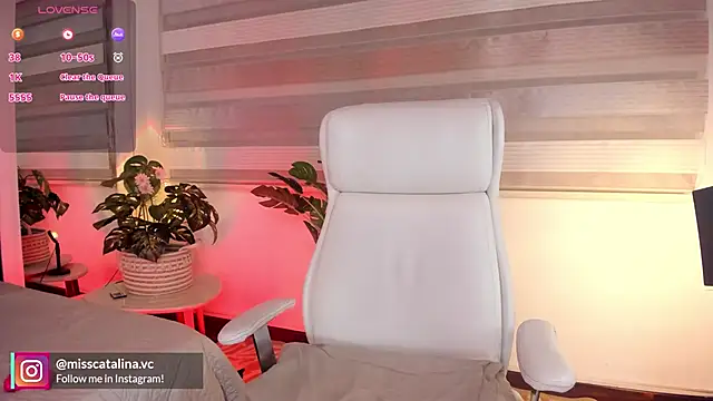 Snapshot of miss_catalinaa chatting on March 2026 11:58:01 AM miss catalinaa online show from March 2026 11:58:01 AM