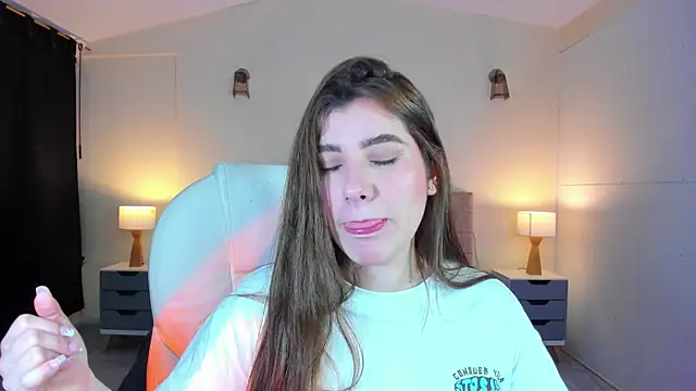 Snapshot of ARITOO_ chatting on December 2024 05:52:02 AM ARITOO online show from December 2024 05:52:02 AM