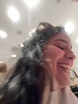 Snapshot of ARITOO_ chatting on January 2025 10:55:01 PM ARITOO online show from January 2025 10:55:01 PM