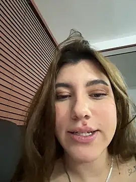 Snapshot of ARITOO_ chatting on January 2025 04:05:01 AM ARITOO online show from January 2025 04:05:01 AM