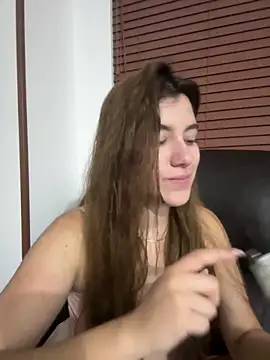 Snapshot of ARITOO_ chatting on February 2025 06:33:01 AM ARITOO online show from February 2025 06:33:01 AM