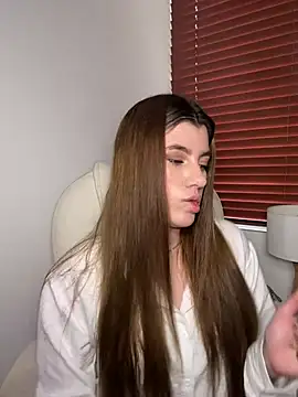 Snapshot of ARITOO_ chatting on February 2025 08:11:02 PM ARITOO online show from February 2025 08:11:02 PM