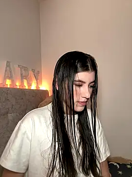 Snapshot of ARITOO_ chatting on November 2025 09:20:02 PM ARITOO online show from November 2025 09:20:02 PM