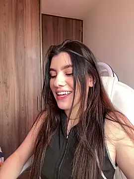 Snapshot of ARITOO_ chatting on December 2025 06:45:01 PM ARITOO online show from December 2025 06:45:01 PM