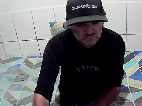 pierdona online show from November 2025 11:43:02 AM