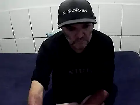 pierdona online show from December 2025 08:04:01 PM