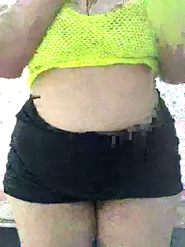 Snapshot of ahross chatting on October 2025 07:16:01 PM ahross online show from October 2025 07:16:01 PM