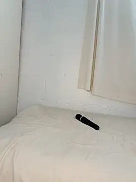 contagiousqueen online show from April 2026 01:05:02 PM