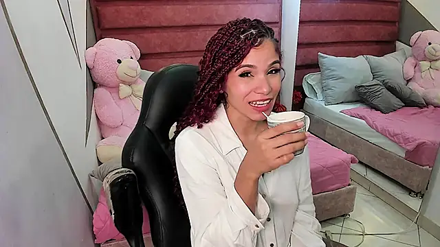 Snapshot of anna__duff chatting on January 2025 10:53:02 AM anna duff online show from January 2025 10:53:02 AM