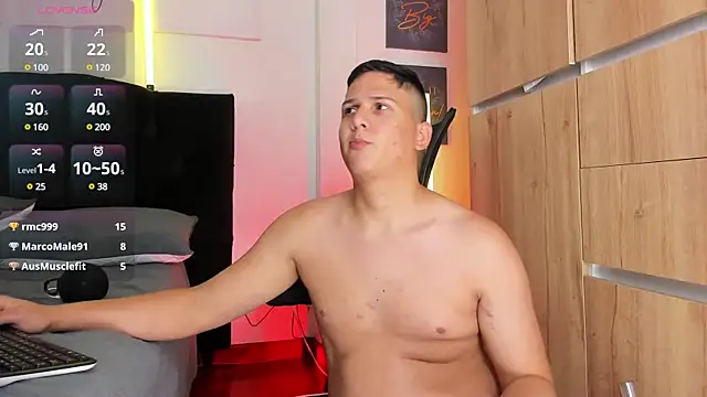 Snapshot of ANDREZALVAREZ chatting on February 2025 07:15:01 AM ANDREZALVAREZ online show from February 2025 07:15:01 AM