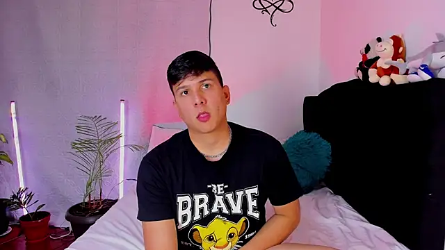 Snapshot of ANDREZALVAREZ chatting on April 2026 11:10:02 PM ANDREZALVAREZ online show from April 2026 11:10:02 PM