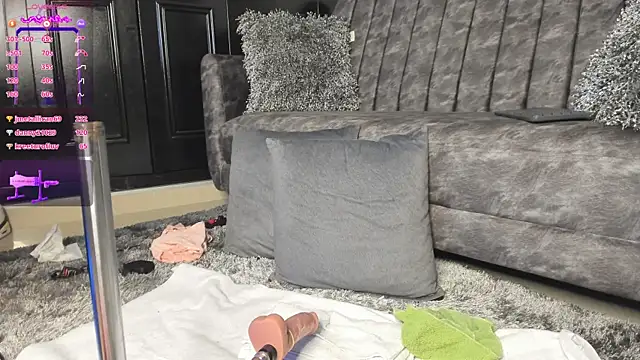 kinky polar online show from December 2024 08:00:02 AM