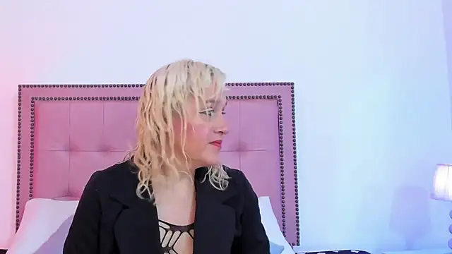 CarolinaGlamour online show from January 2025 07:48:02 PM