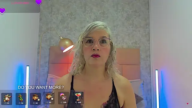 CarolinaGlamour online show from May 2026 10:55:02 AM