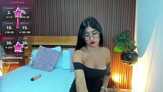 evelin leroy online show from March 2025 03:13:02 PM