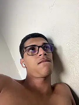 Snapshot of Naka300 chatting on March 2025 02:17:02 AM Naka300 online show from March 2025 02:17:02 AM