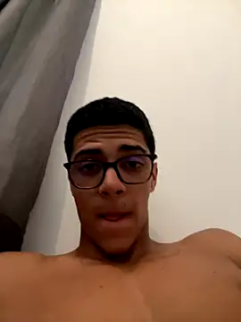 Snapshot of Naka300 chatting on October 2025 12:37:02 PM Naka300 online show from October 2025 12:37:02 PM