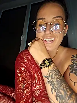 lindsay 33off online show from October 2025 08:39:01 PM