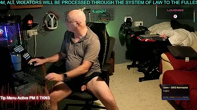 Snapshot of Pilot_Dave_69 chatting on October 2025 05:24:01 AM Pilot Dave 69 online show from October 2025 05:24:01 AM