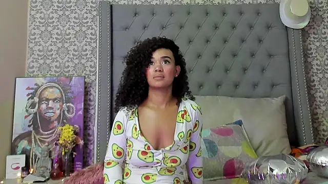 Snapshot of evafoxs chatting on December 2024 04:28:02 AM evafoxs online show from December 2024 04:28:02 AM