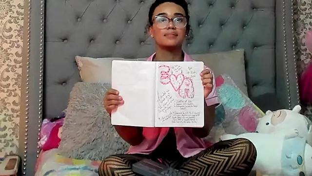 Snapshot of evafoxs chatting on January 2025 03:23:01 AM evafoxs online show from January 2025 03:23:01 AM